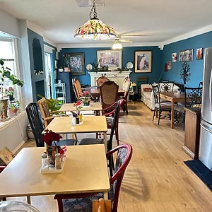 The Charming Hide-Out Homestay