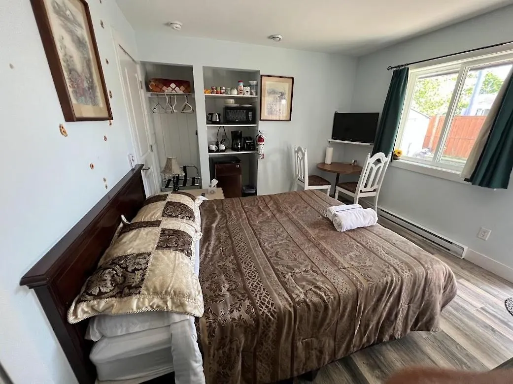 Guest Suite Private Retreat For 2 Guests With Ac - 4 Units Available Abbotsford 0*,
